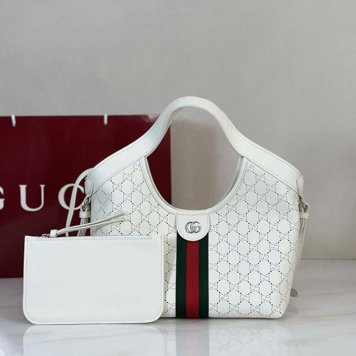 G.U.C.C.I. Giglio - MODEGAA
